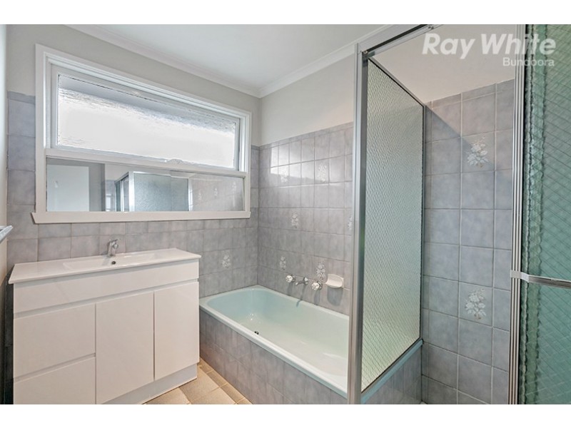 11 Oxley Avenue, Bundoora VIC 3083