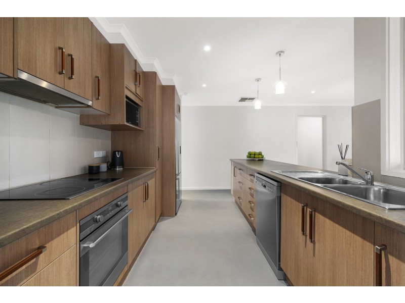 245 Greenhills Road, Bundoora VIC 3083