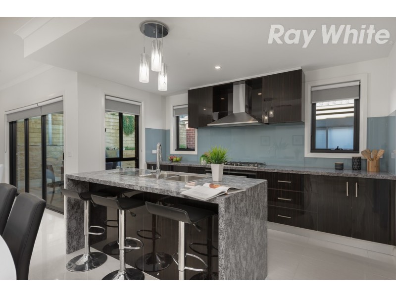 30 St Pauls Terrace, Mernda VIC 3754