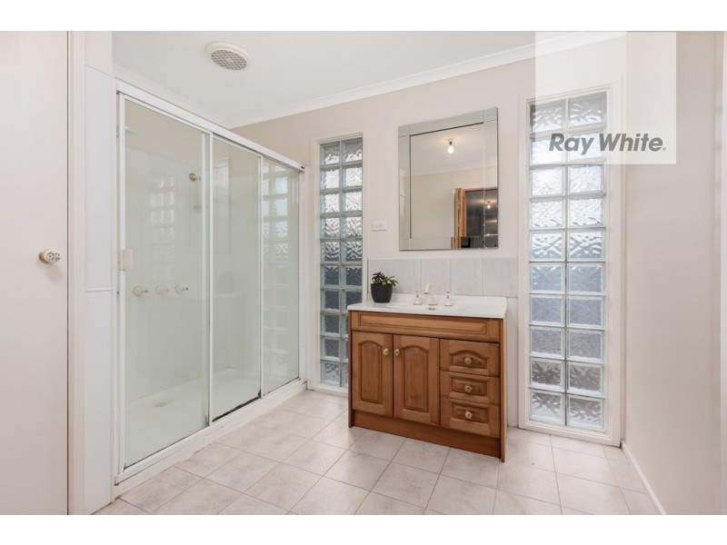 13 Penrith Crescent, Bundoora VIC 3083