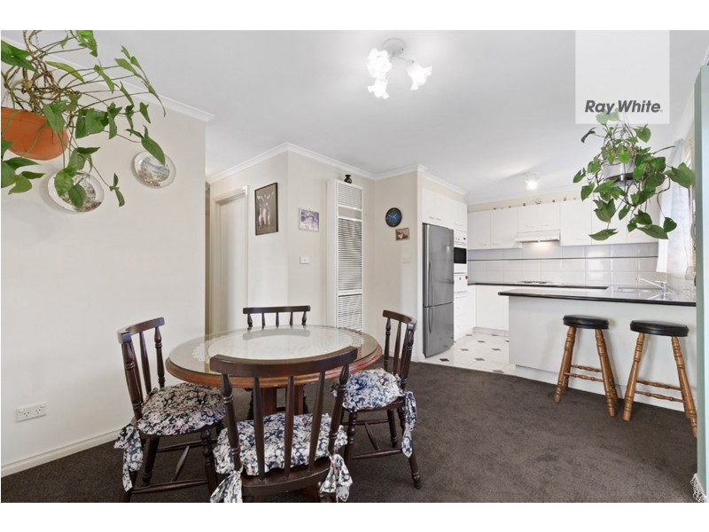 2/4 Chenies Street, Reservoir VIC 3073