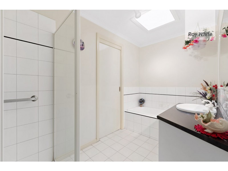 2/4 Chenies Street, Reservoir VIC 3073