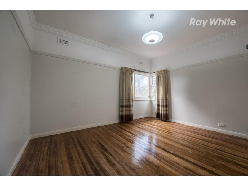 33 Shand Road, Reservoir VIC 3073