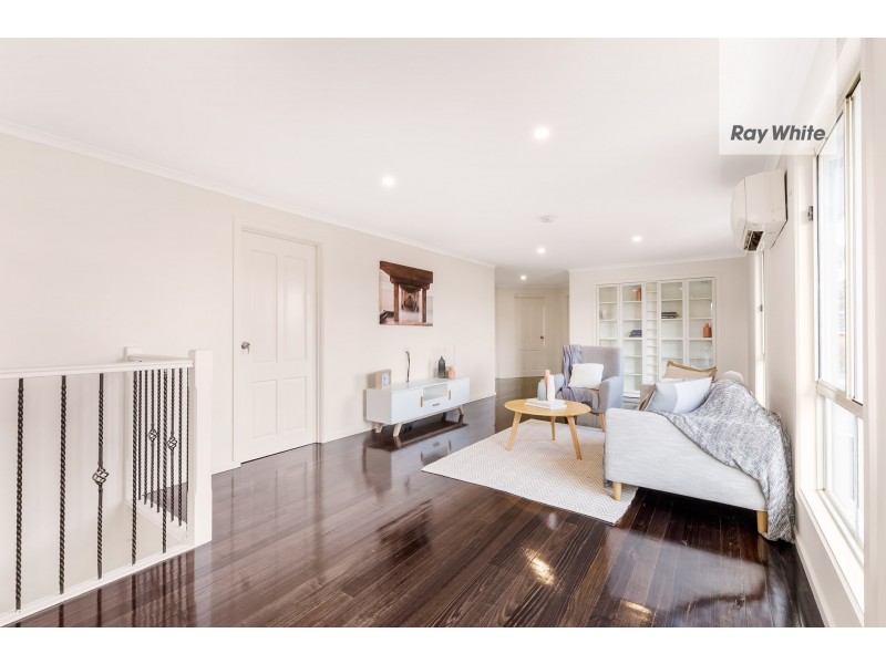 8 Cabernet Crescent, Bundoora VIC 3083