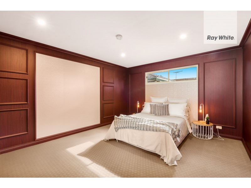 8 Cabernet Crescent, Bundoora VIC 3083