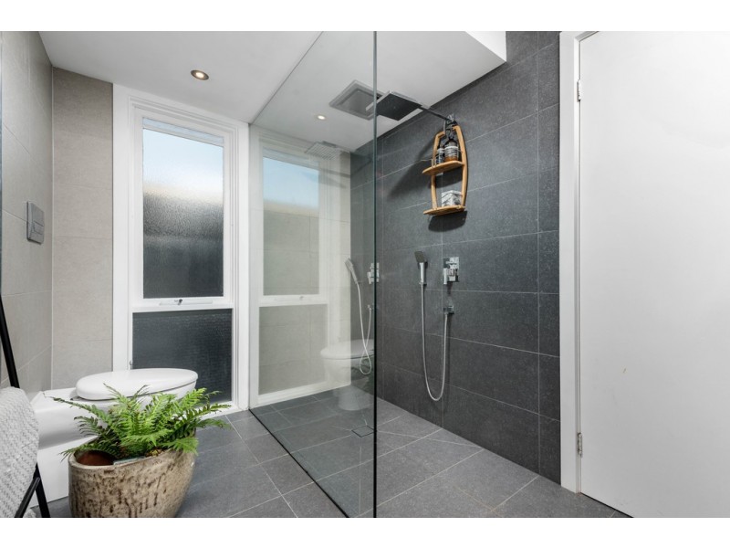 10 Penrith Crescent, Bundoora VIC 3083