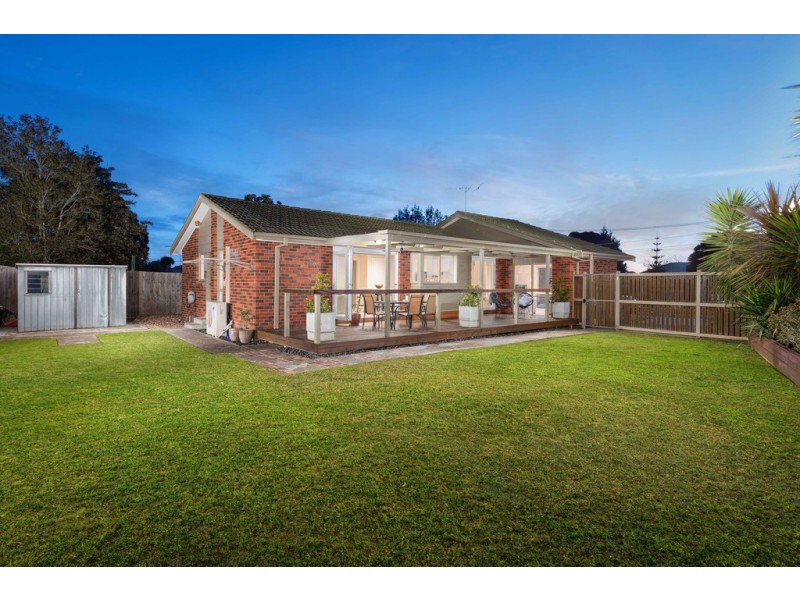 10 Penrith Crescent, Bundoora VIC 3083