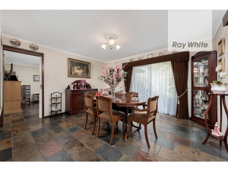 18 Dunbar Court, Lalor VIC 3075