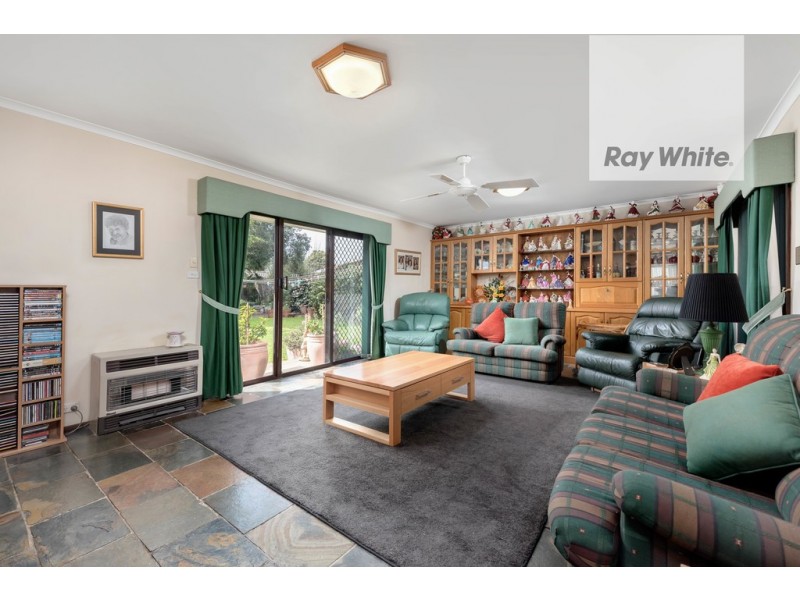 18 Dunbar Court, Lalor VIC 3075