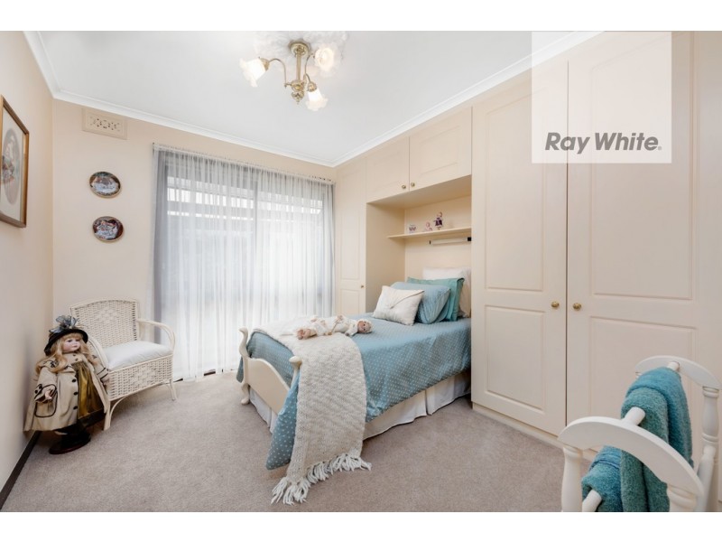 18 Dunbar Court, Lalor VIC 3075