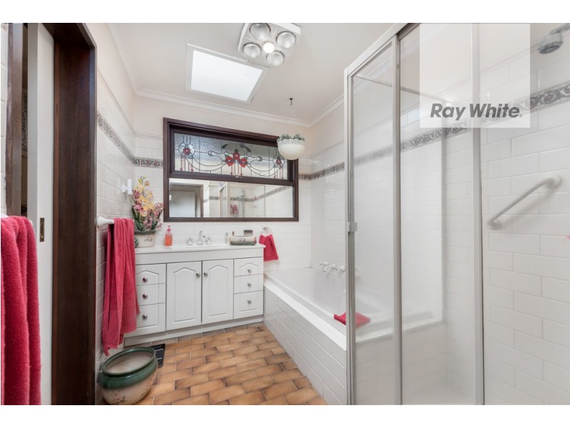 18 Dunbar Court, Lalor VIC 3075