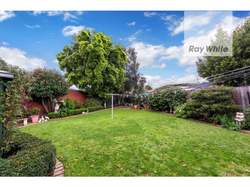 18 Dunbar Court, Lalor VIC 3075