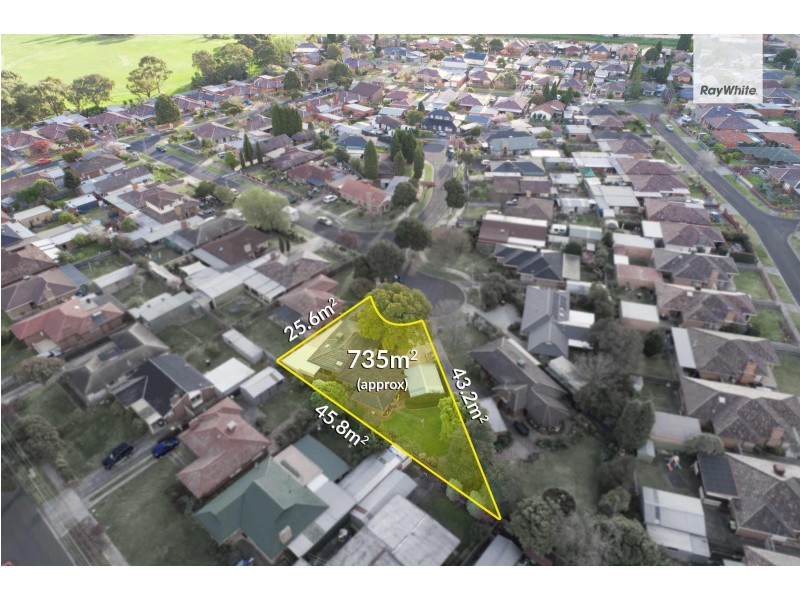 18 Dunbar Court, Lalor VIC 3075