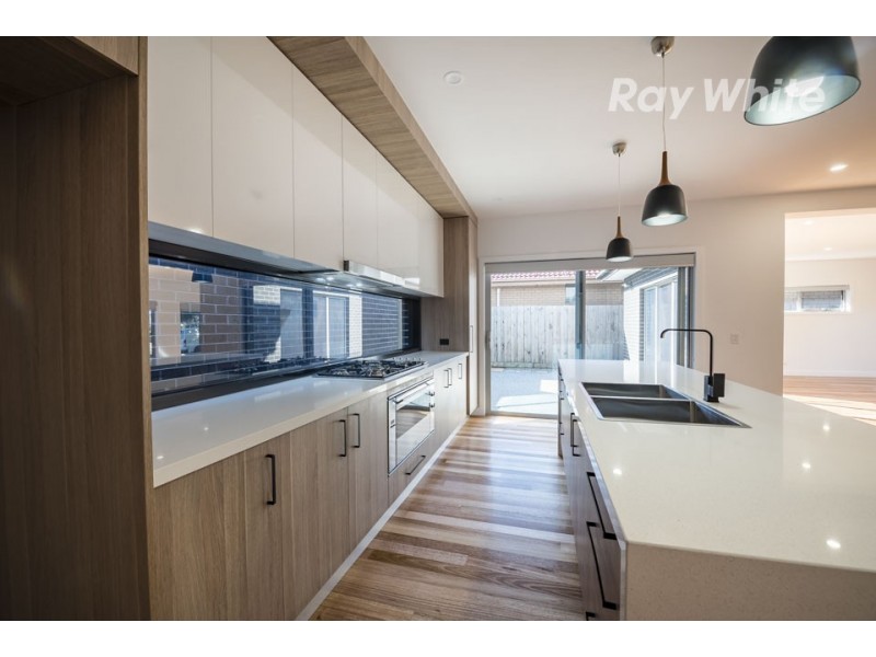 33 Milton Parade, Bundoora VIC 3083