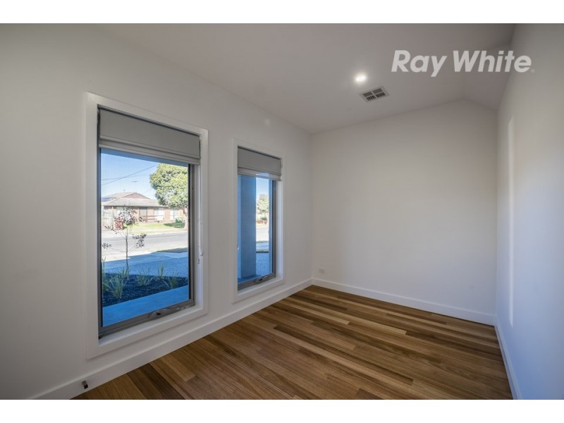 33 Milton Parade, Bundoora VIC 3083