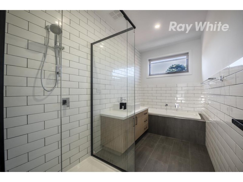 33 Milton Parade, Bundoora VIC 3083