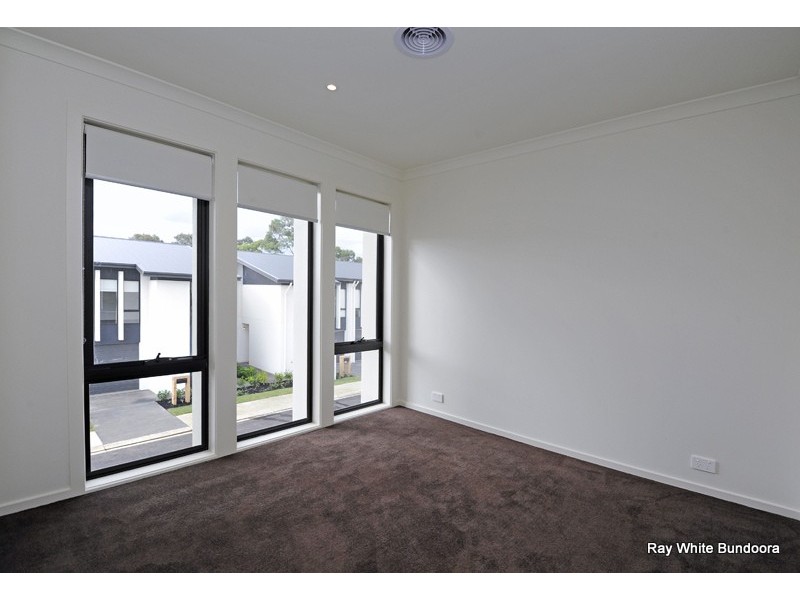 19 Greenwich Crescent, Bundoora VIC 3083