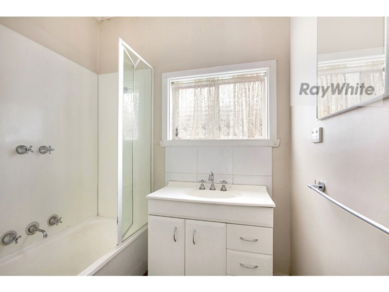23 Keats Avenue, Kingsbury VIC 3083
