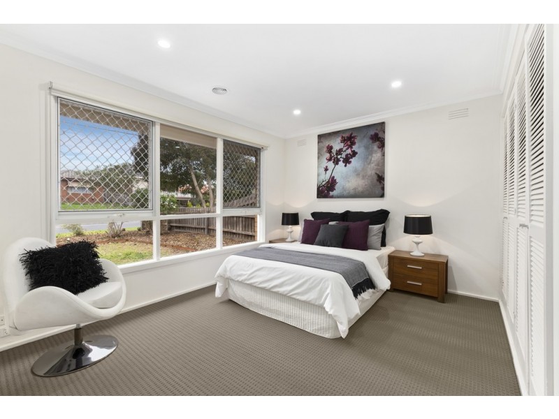 17 Menzies Parade, Lalor VIC 3075