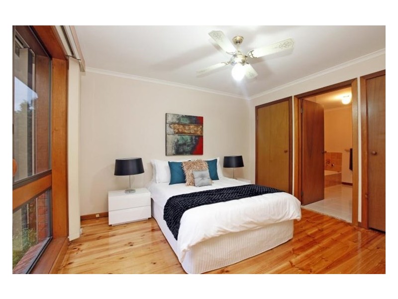 16/22-24 Greenhills, Bundoora VIC 3083