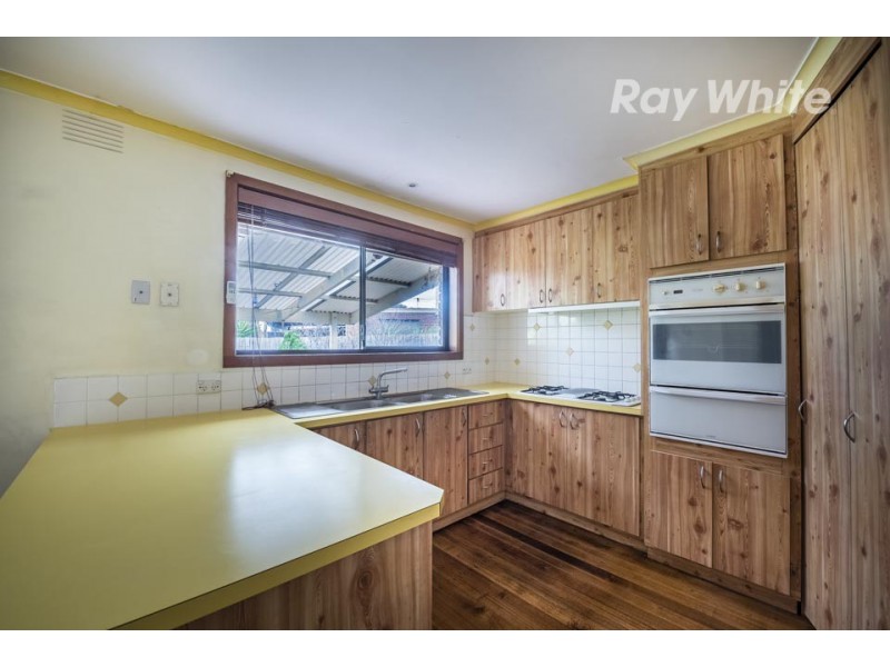 4 Porter Court, Mill Park VIC 3082
