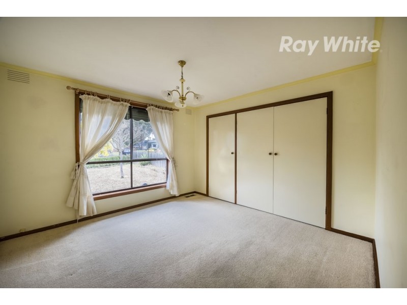 4 Porter Court, Mill Park VIC 3082