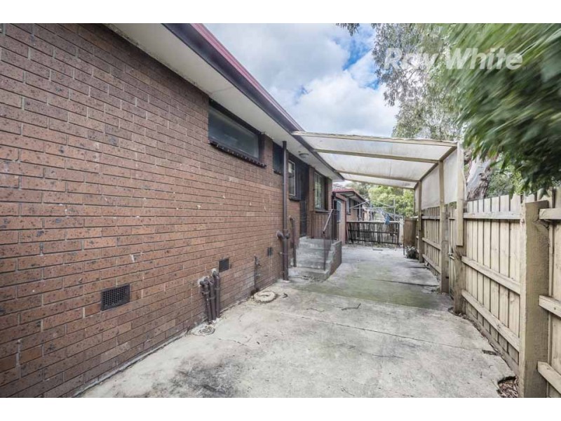 1/2 Greenwood Drive, Bundoora VIC 3083