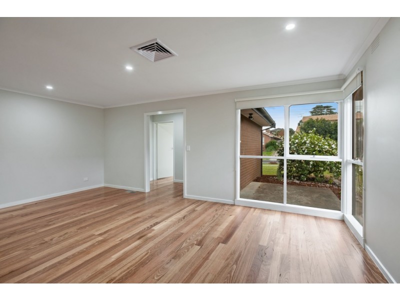 11 Oxley Avenue, Bundoora VIC 3083