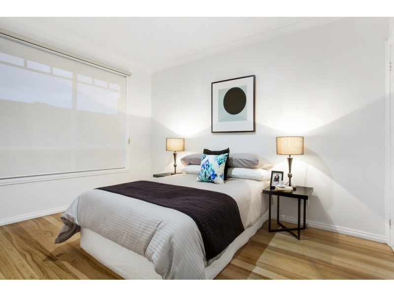 2/20 Bradshaw Street, Kingsbury VIC 3083