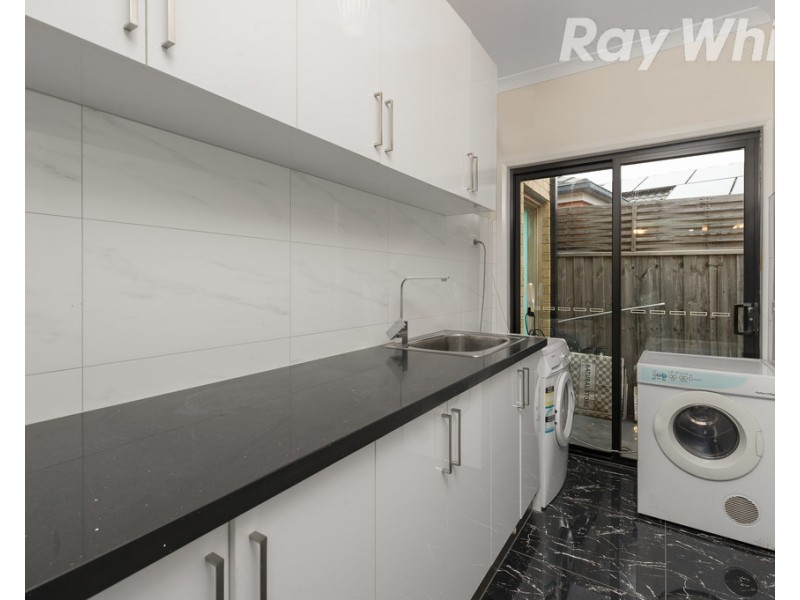 2 Cotswold Way, Mernda VIC 3754