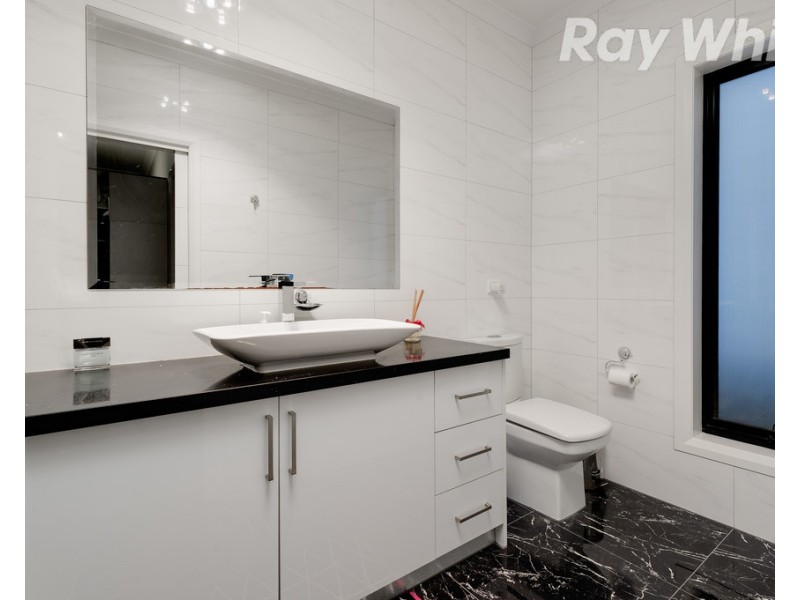 2 Cotswold Way, Mernda VIC 3754