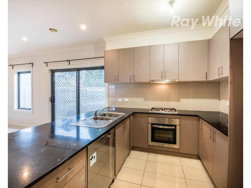 3/16 Charlton Crescent, Reservoir VIC 3073