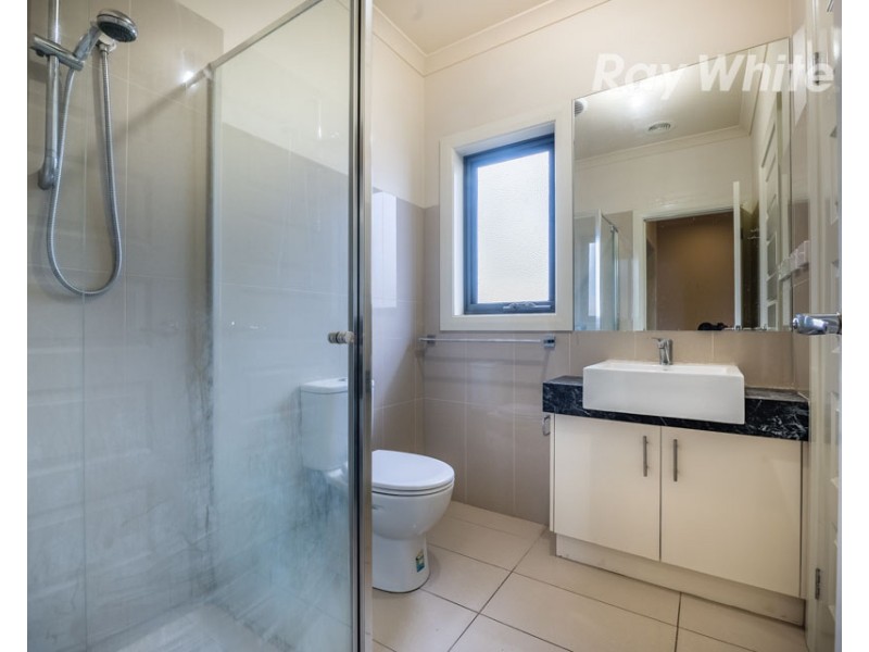 3/16 Charlton Crescent, Reservoir VIC 3073
