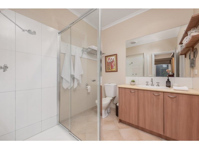 33 Warramunga Road, Bundoora VIC 3083