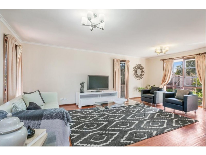 41 Veronica Crescent, Mill Park VIC 3082