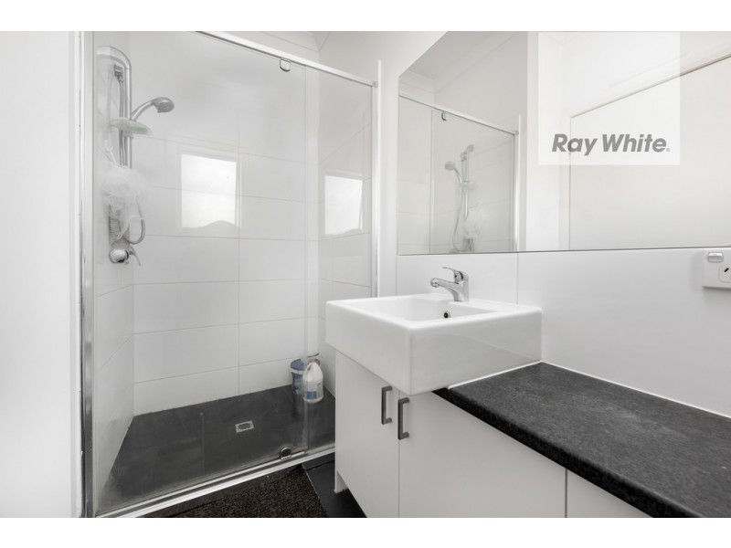 2/4 Bradshaw Street, Kingsbury VIC 3083