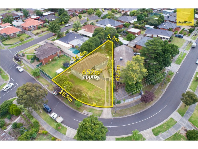 24 Neilsen Crescent, Bundoora VIC 3083