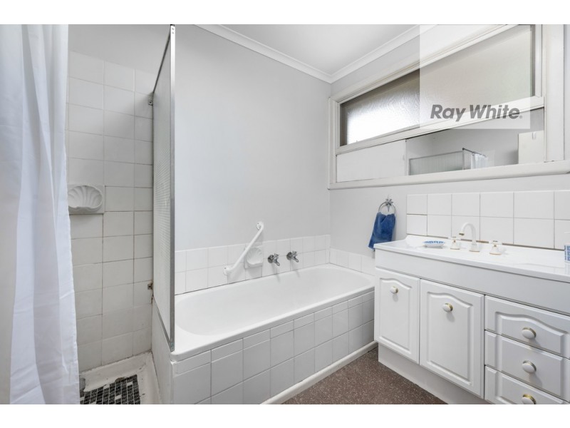 24 Neilsen Crescent, Bundoora VIC 3083