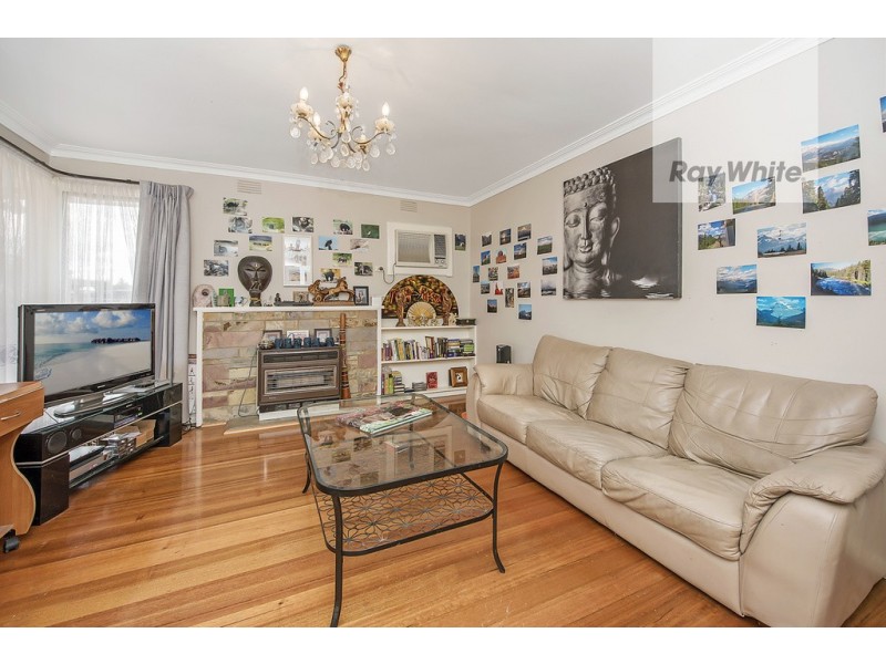 9 St Johns Court, Reservoir VIC 3073