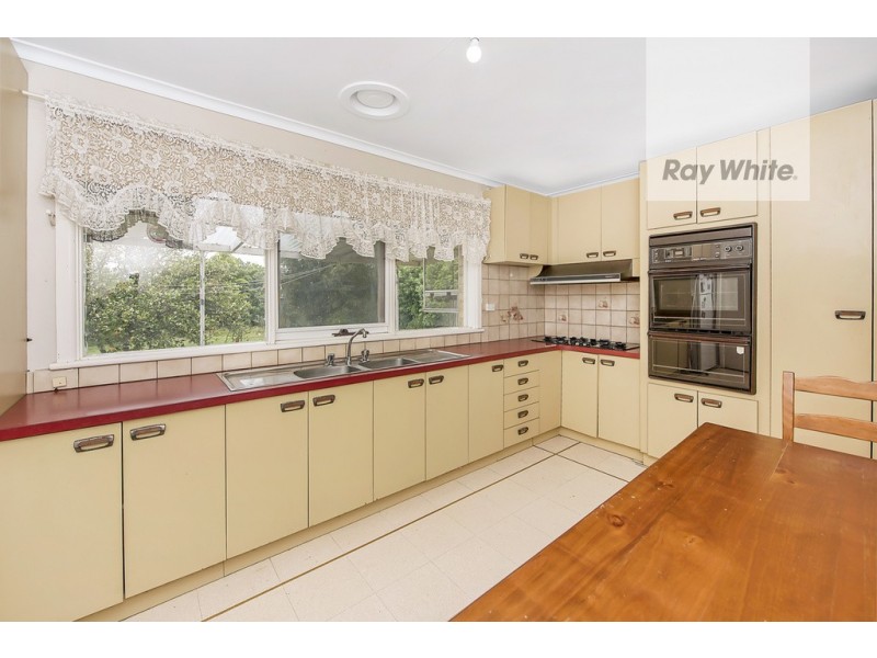 9 St Johns Court, Reservoir VIC 3073