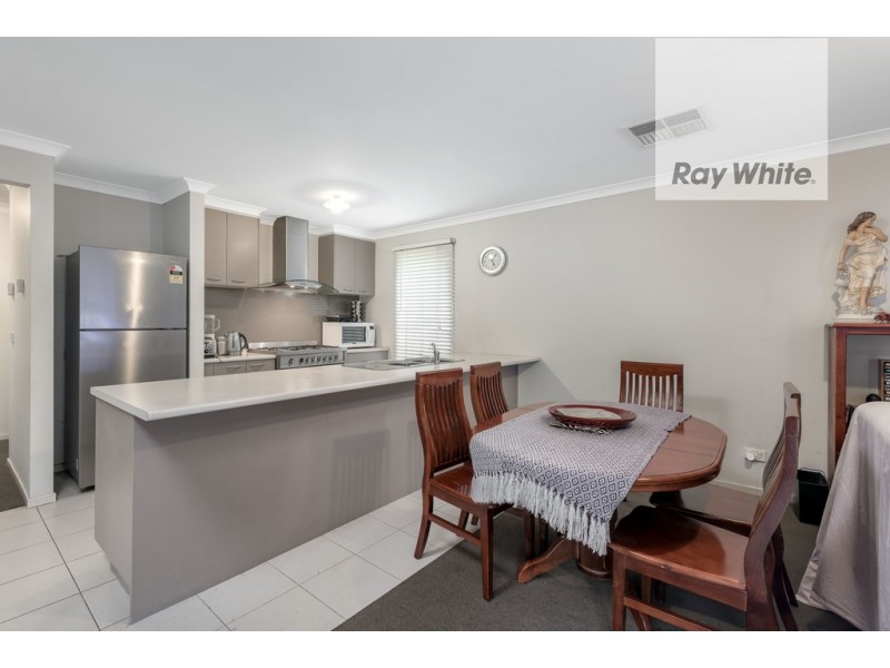 10 Moffat Drive, Lalor VIC 3075