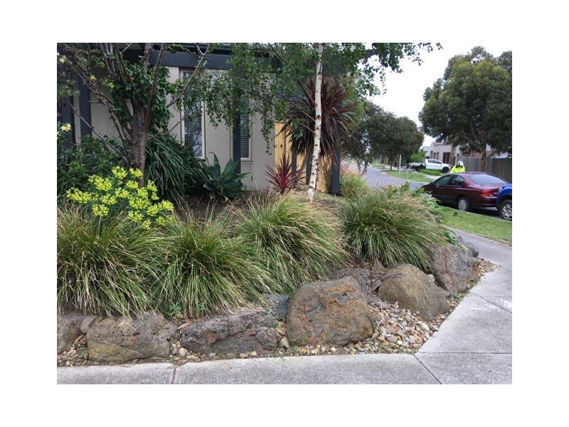 10 Moffat Drive, Lalor VIC 3075