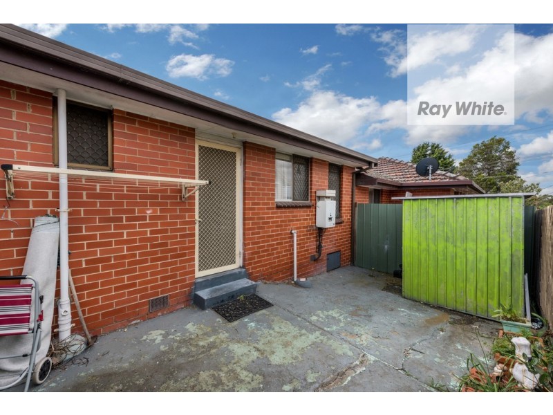 2/15 Loddon Avenue, Reservoir VIC 3073