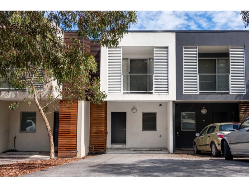 8 Waxflower Crescent, Bundoora VIC 3083