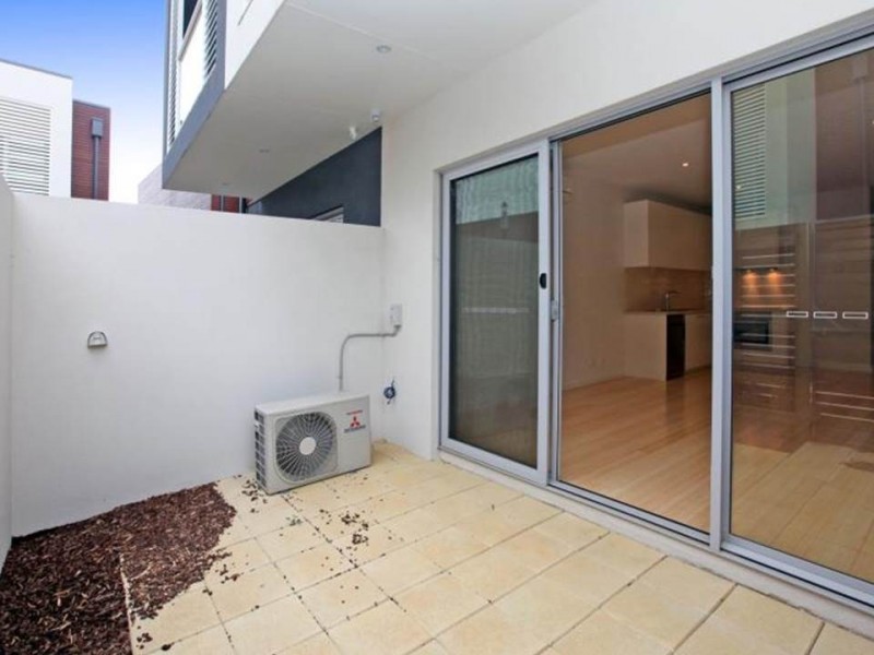 8 Waxflower Crescent, Bundoora VIC 3083