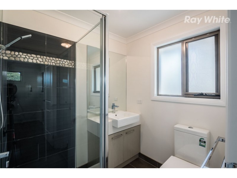 2/73 Hurlstone Crescent, Mill Park VIC 3082