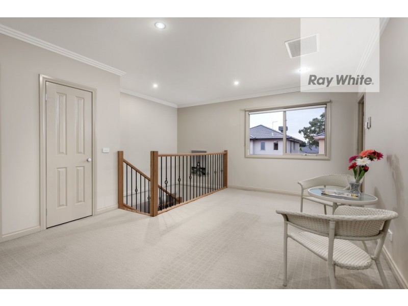 16 Leonie Close, South Morang VIC 3752