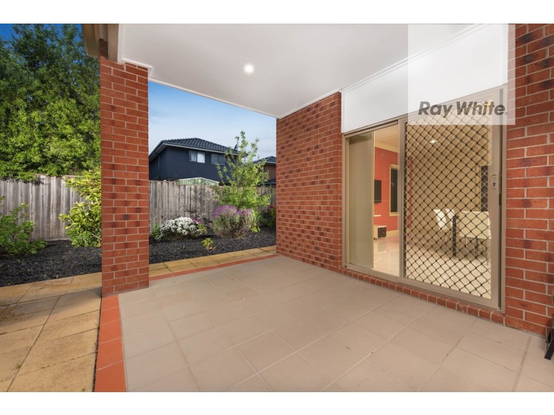 16 Leonie Close, South Morang VIC 3752