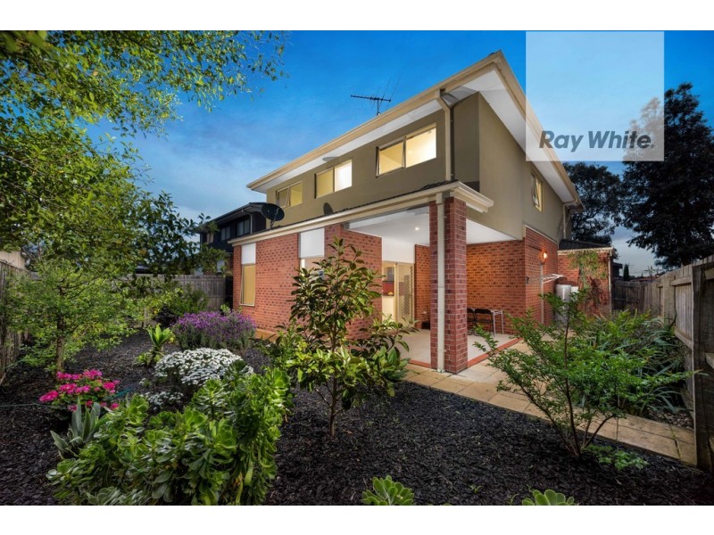 16 Leonie Close, South Morang VIC 3752