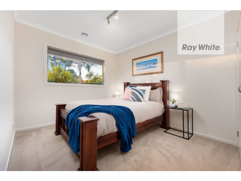 6 Hanmer Drive, South Morang VIC 3752